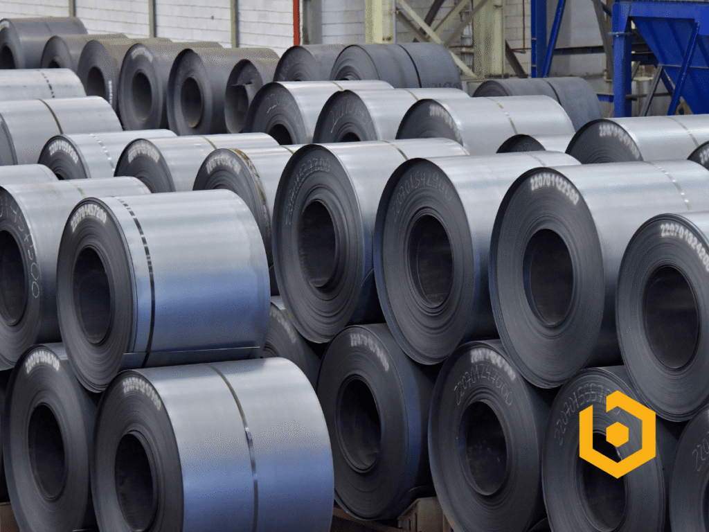O que a alta de 70% no lucro da Gerdau nos ensina sobre diversificação de mercado e eficiência operacional?